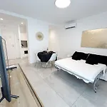 Apartament Marisabella 1 *