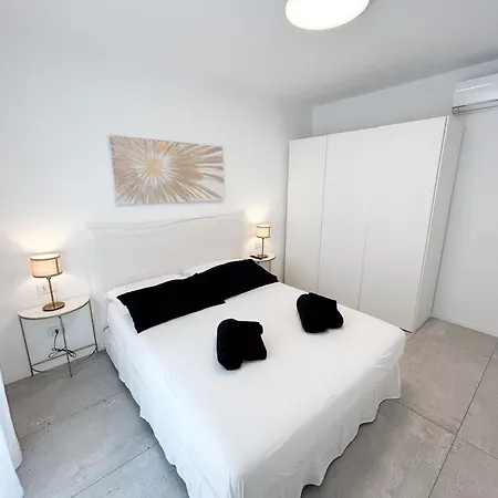 Marisabella 1 Apartman *